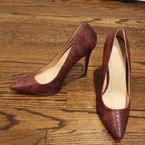 Burgundy pattern heels